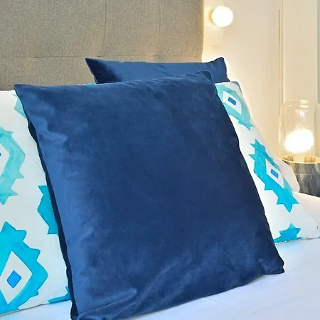 Myflats Luxury Downtown Apartmán *